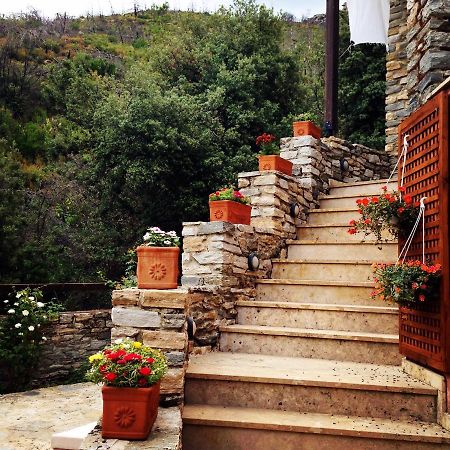ホテルLa Casa Rossa Prínos エクステリア 写真