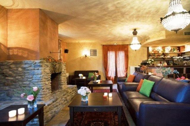 ホテルLa Casa Rossa Prínos エクステリア 写真