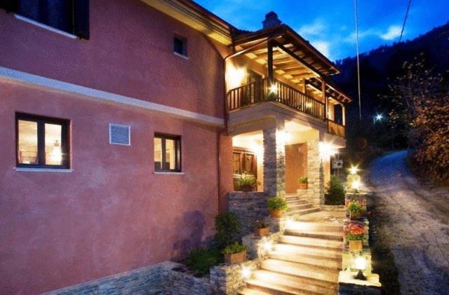 ホテルLa Casa Rossa Prínos エクステリア 写真